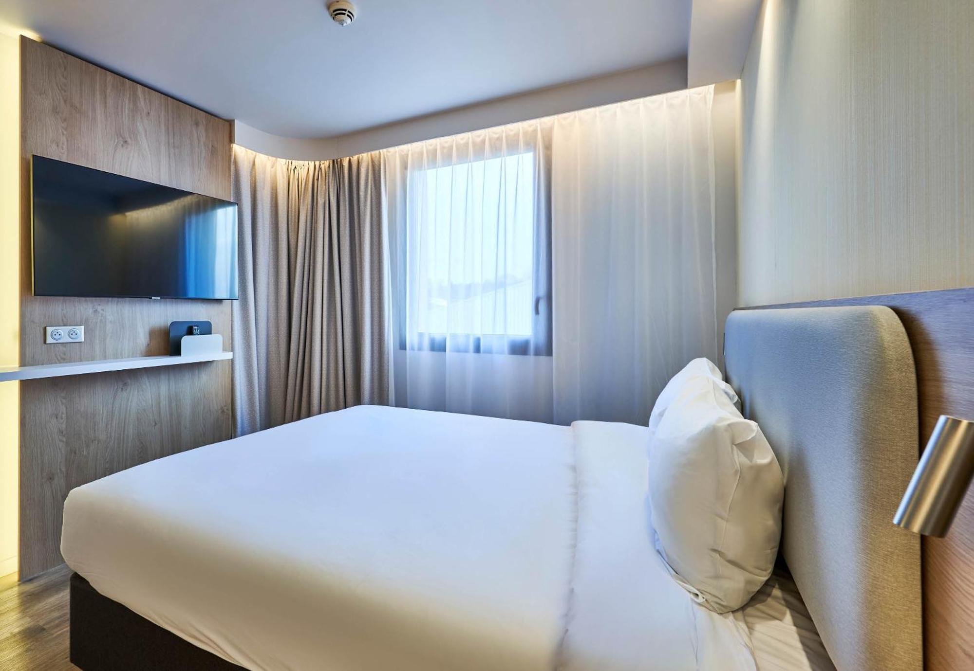 B&B Hotel Deauville-Touques Dış mekan fotoğraf